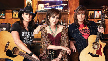 Chicks With Hits tour picture